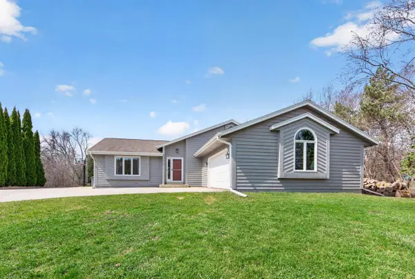 539 Beechwood DRIVE, Cedarburg, WI 53012