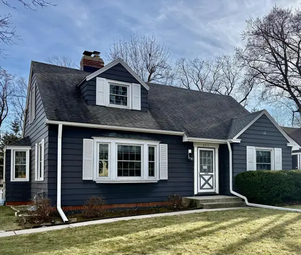6711 W Howard AVENUE, Milwaukee, WI 53220