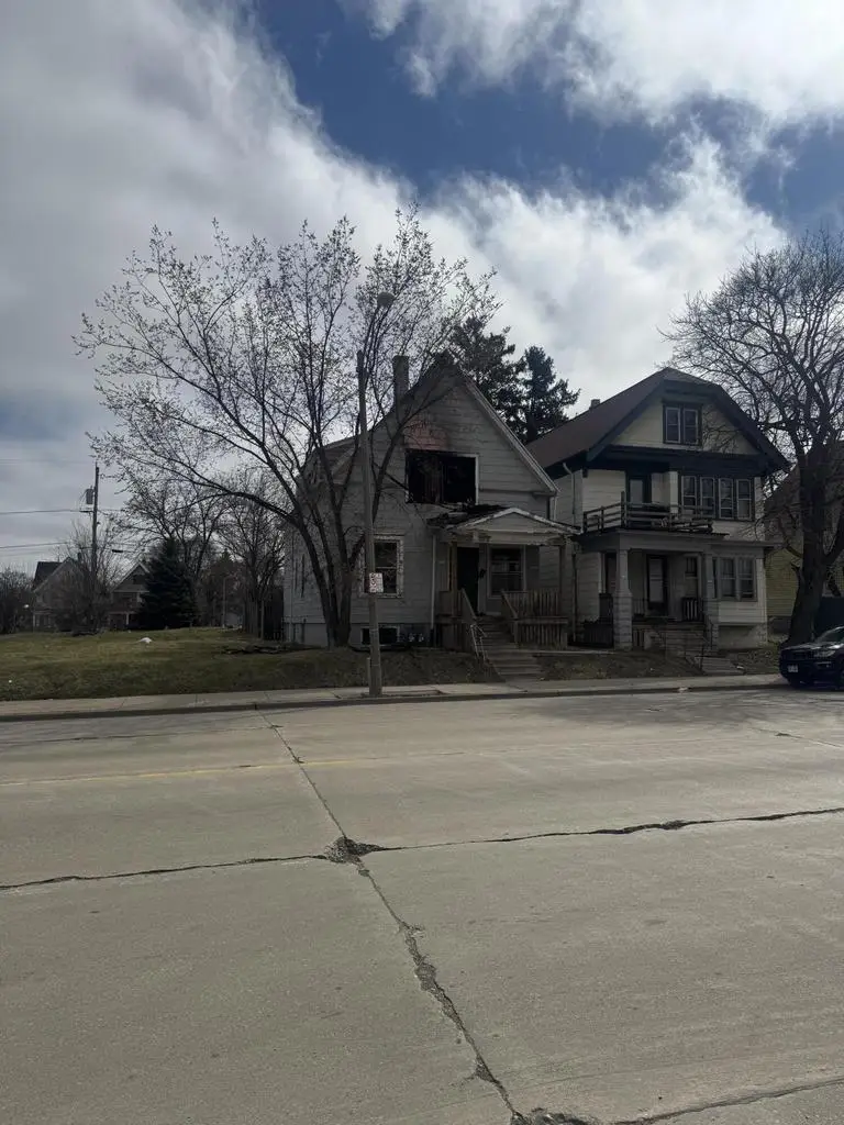 2162 N 35th STREET, Milwaukee, WI 53208 - #1