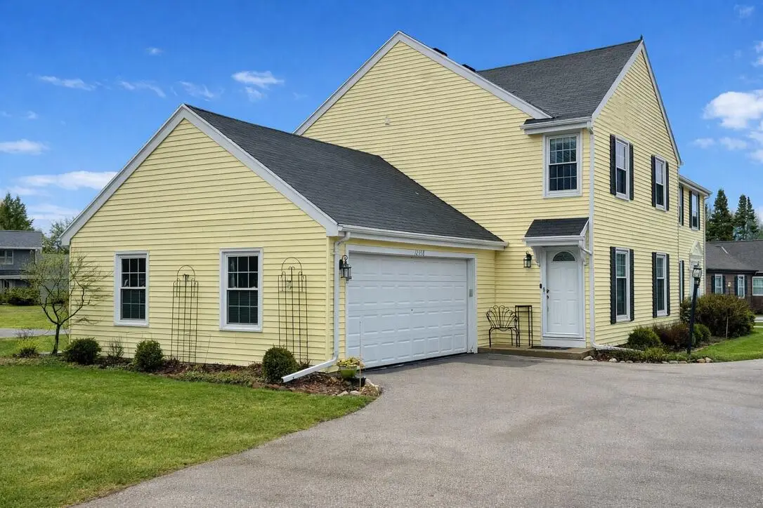 12558 N Woodland DRIVE, Mequon, WI 53092 - #1