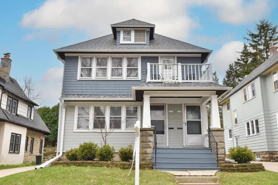 6633 W Lloyd STREET #35, Wauwatosa, WI 53213 - #2