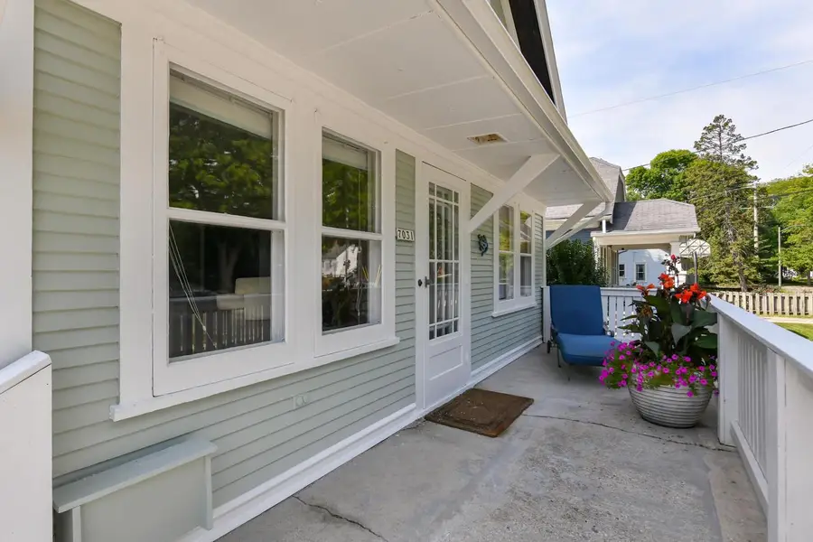 7031 St James STREET, Wauwatosa, WI 53213 - #2