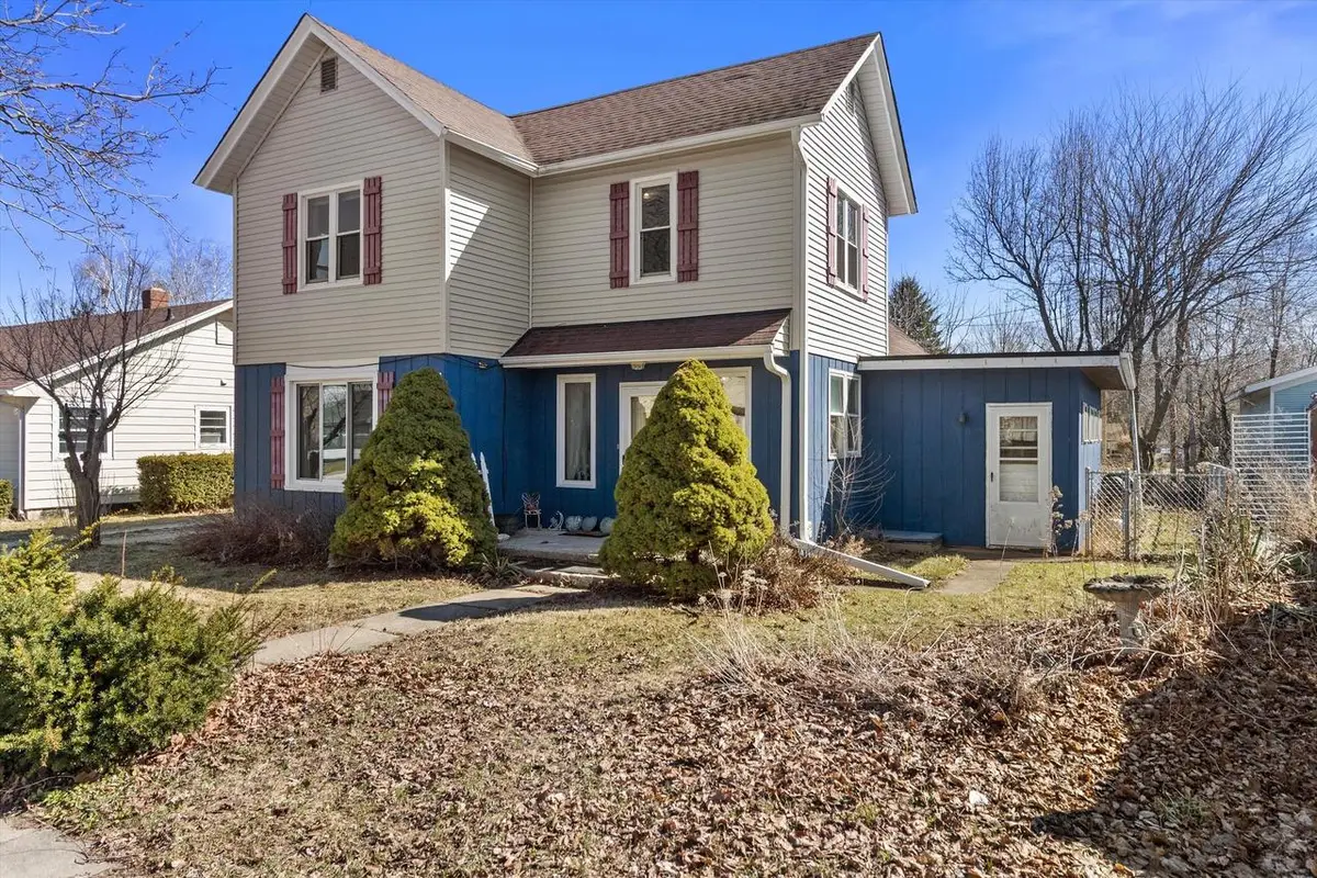 546 Sumner STREET, Genoa City, WI 53128 - #1