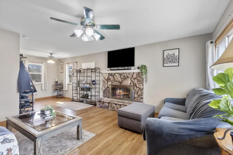 7934 N Edgeworth DRIVE, Milwaukee, WI 53223 - #2