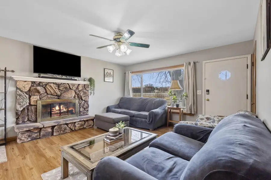 7934 N Edgeworth DRIVE, Milwaukee, WI 53223 - #3