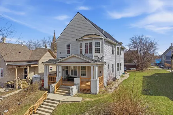 2338 N Dr William Finlayson STREET #2340, Milwaukee, WI 53212