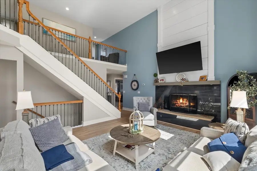 N29W26601 Peterson DRIVE, Pewaukee, WI 53072 - #3