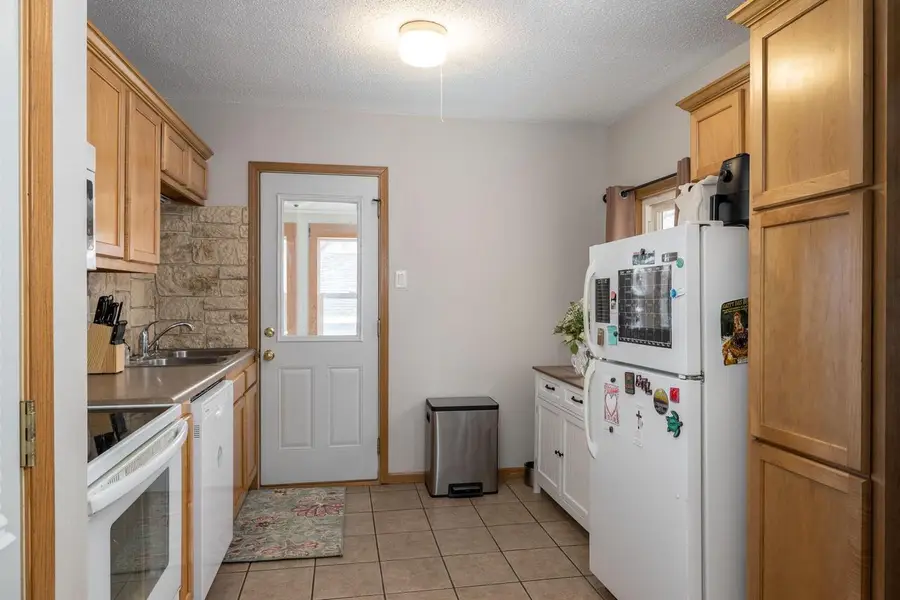 1611 Charles STREET #1613, La Crosse, WI 54603 - #3