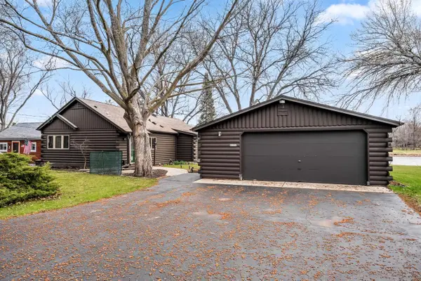 N6236 W Lake Shore DRIVE, Burlington, WI 53105