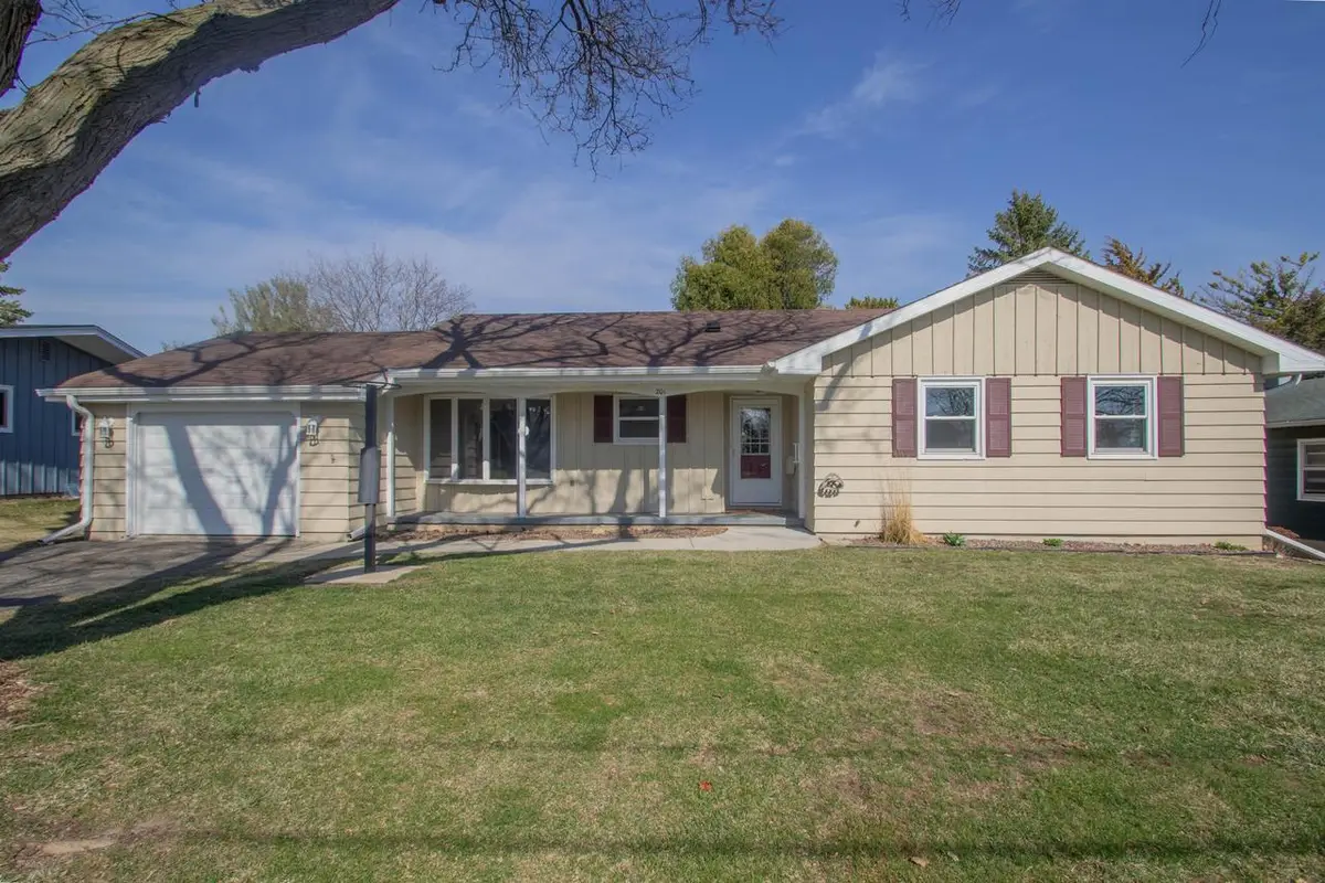 201 Oak Hill COURT, Watertown, WI 53094 - #1