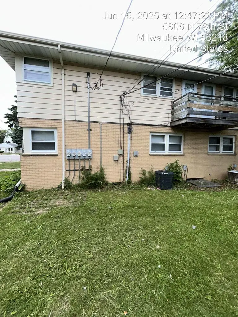 5806 N 76th STREET, Milwaukee, WI 53218 - #3