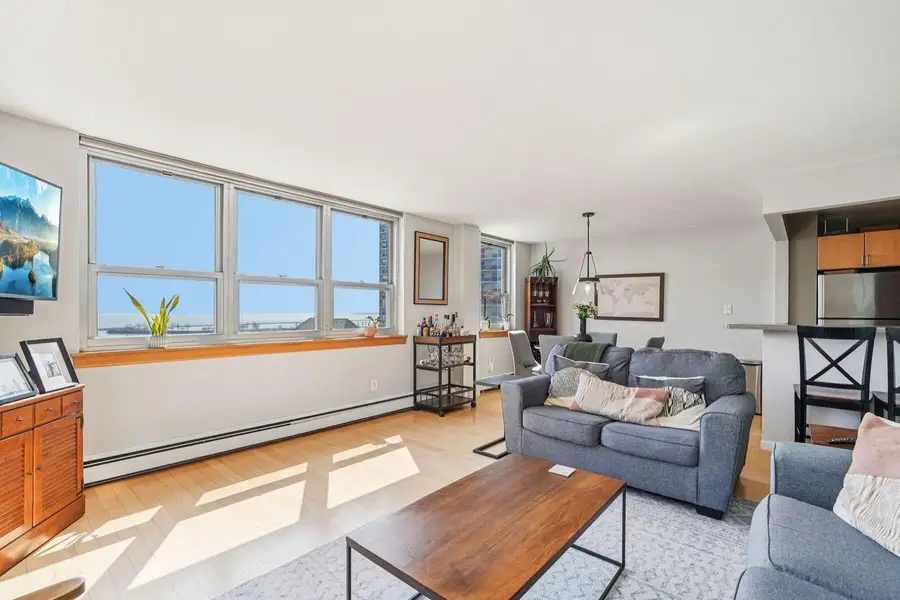 1707 N Prospect AVENUE #6E, Milwaukee, WI 53202 - #3