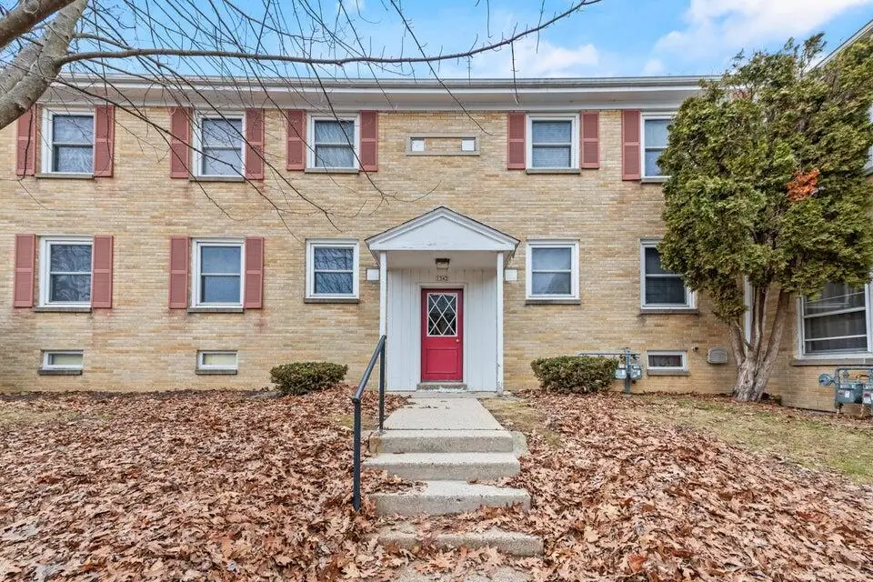 1342 E Randolph COURT #B, Milwaukee, WI 53212 - #1