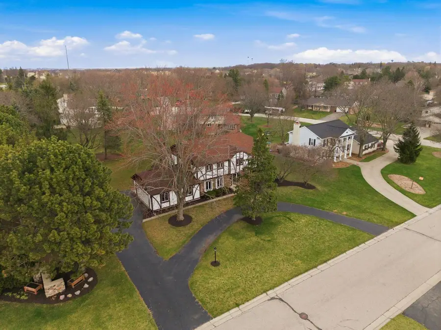 18760 Yorkshire LANE, Brookfield, WI 53045 - #3