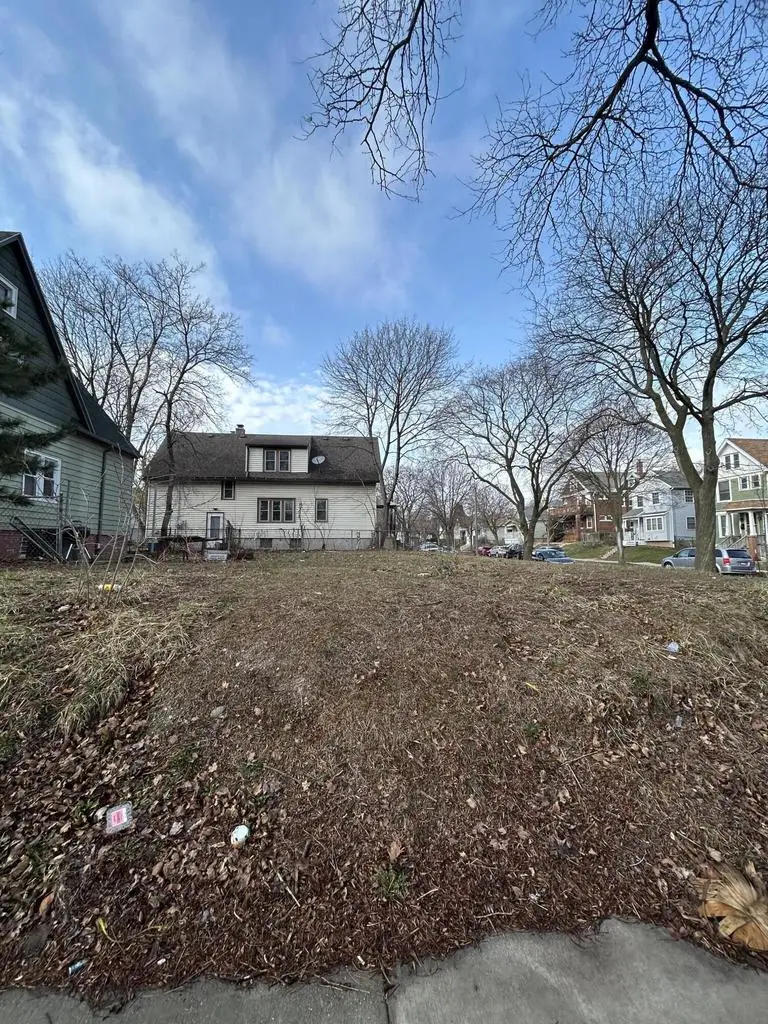 530 E WRIGHT STREET, Milwaukee, WI 53212 - #2