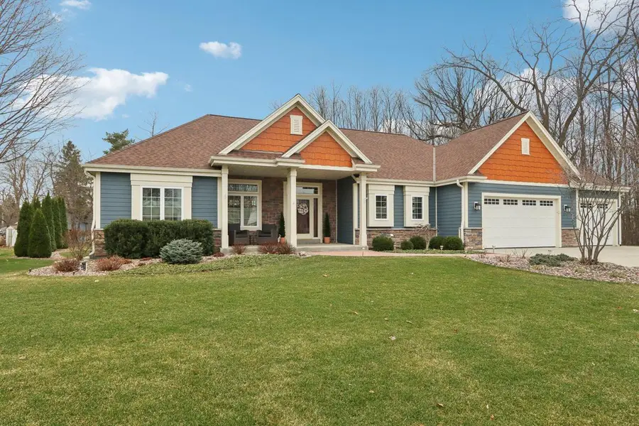 W351N6051 Bauers LANE, Oconomowoc, WI 53066 - #2