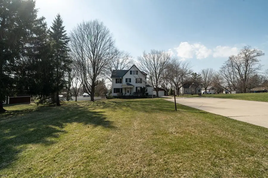 4055 S 103rd STREET, Greenfield, WI 53228 - #2