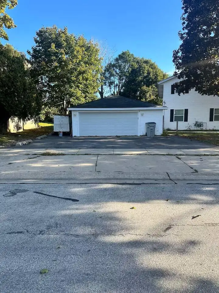 6553 N Bourbon STREET N #6555, Milwaukee, WI 53224 - #2