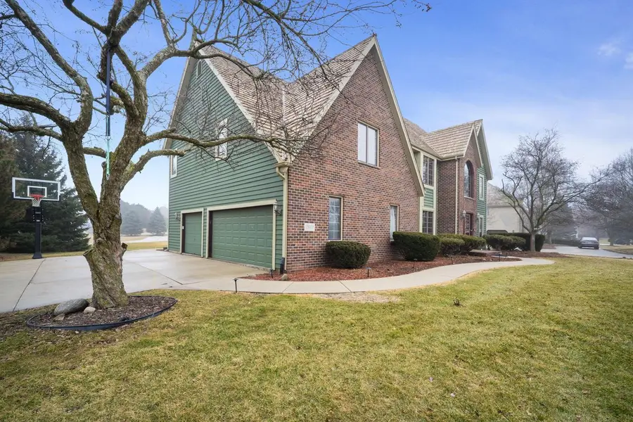 2840 Norman DRIVE, Brookfield, WI 53045 - #2