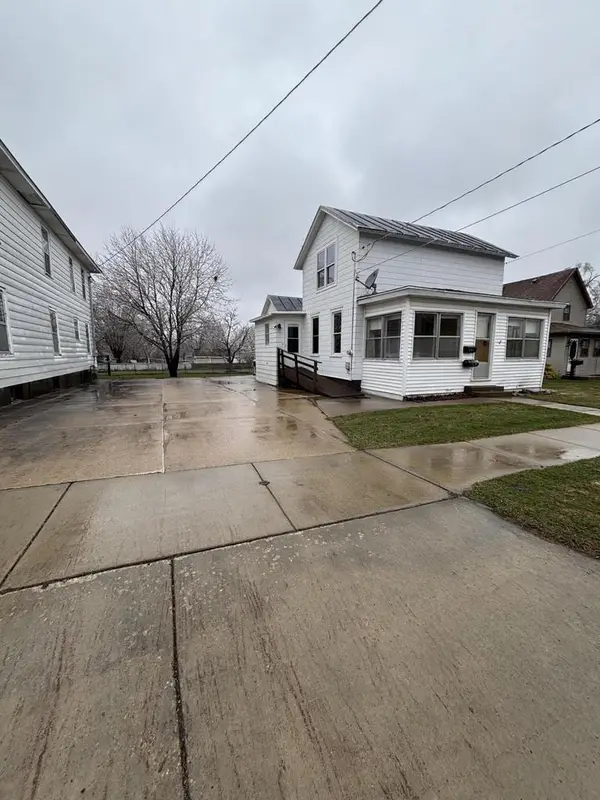 805 Hollister AVENUE, Tomah, WI 54660