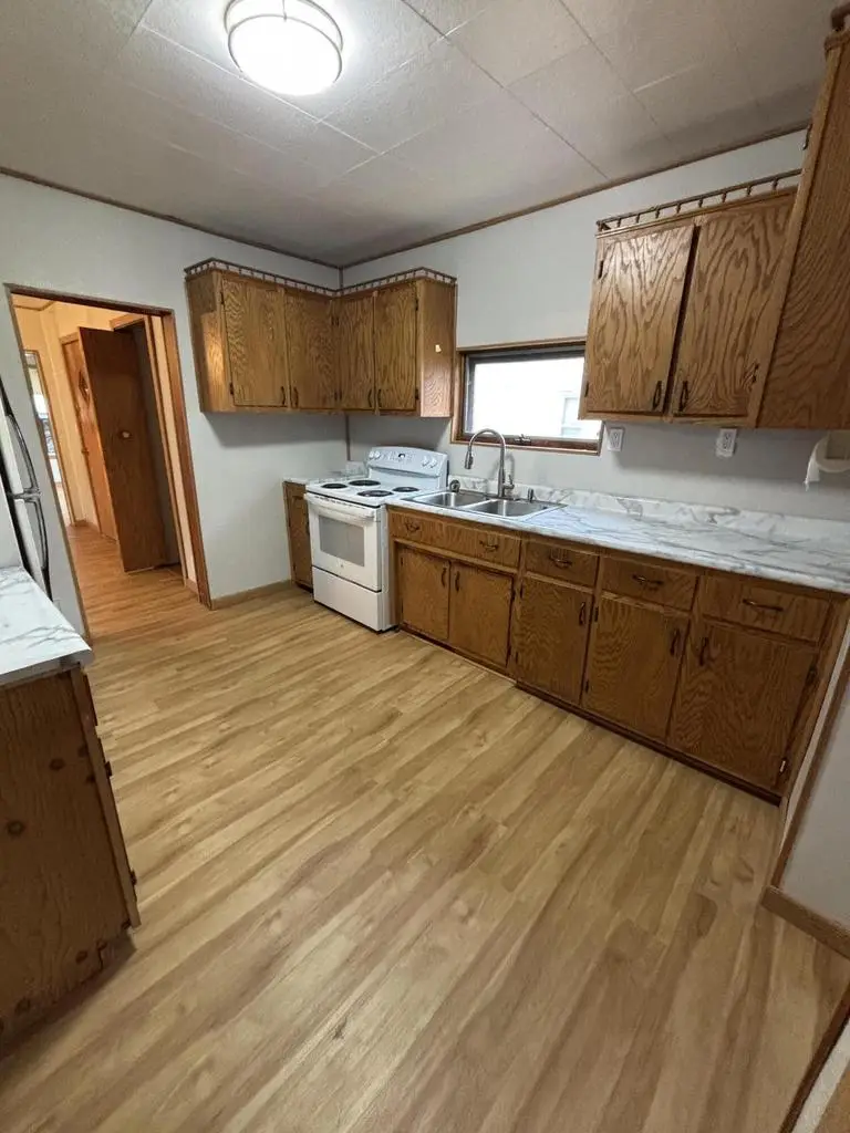 805 Hollister AVENUE, Tomah, WI 54660 - #3