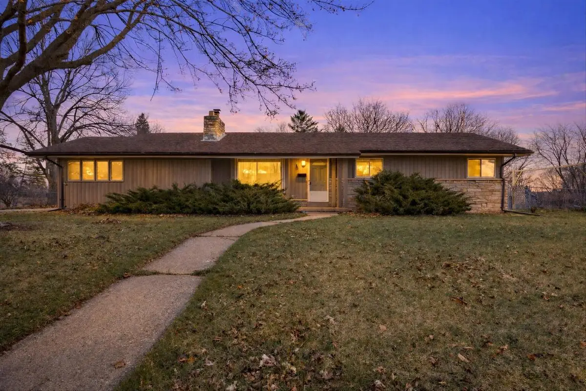 301 Franklin STREET, Waterford, WI 53185 - #1