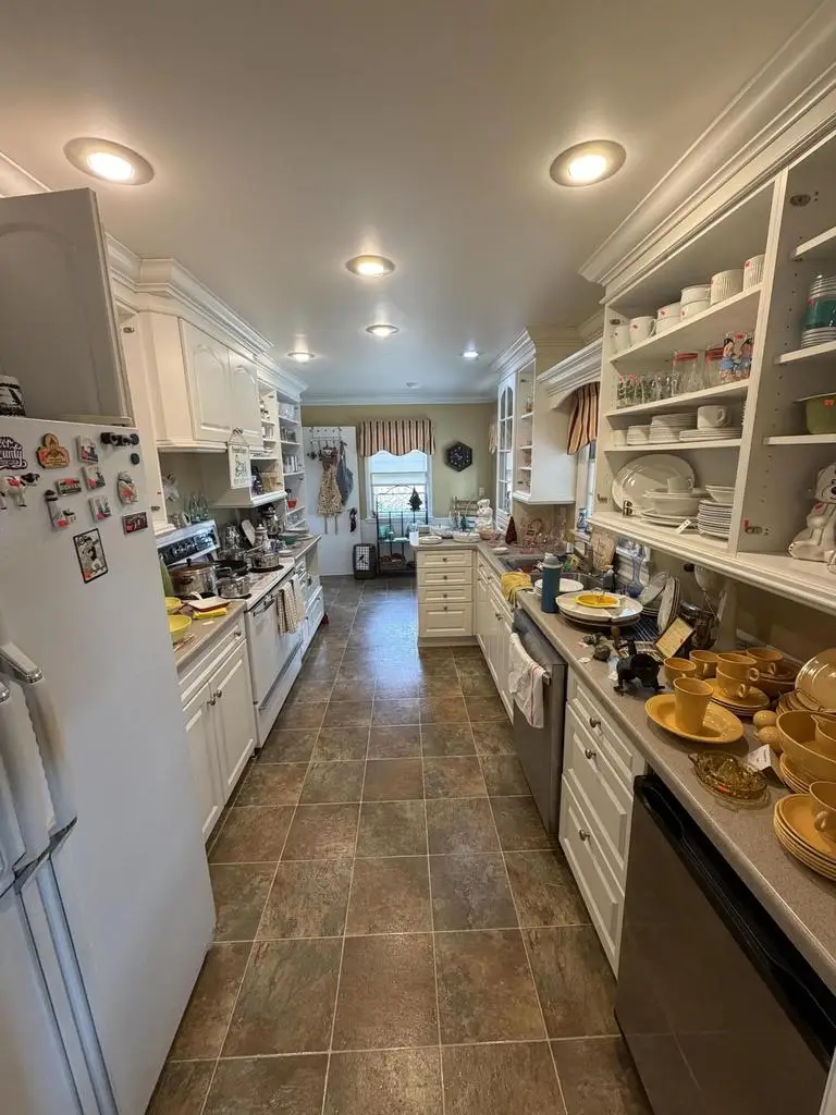 1616 Ahrens STREET, Manitowoc, WI 54220 - #3