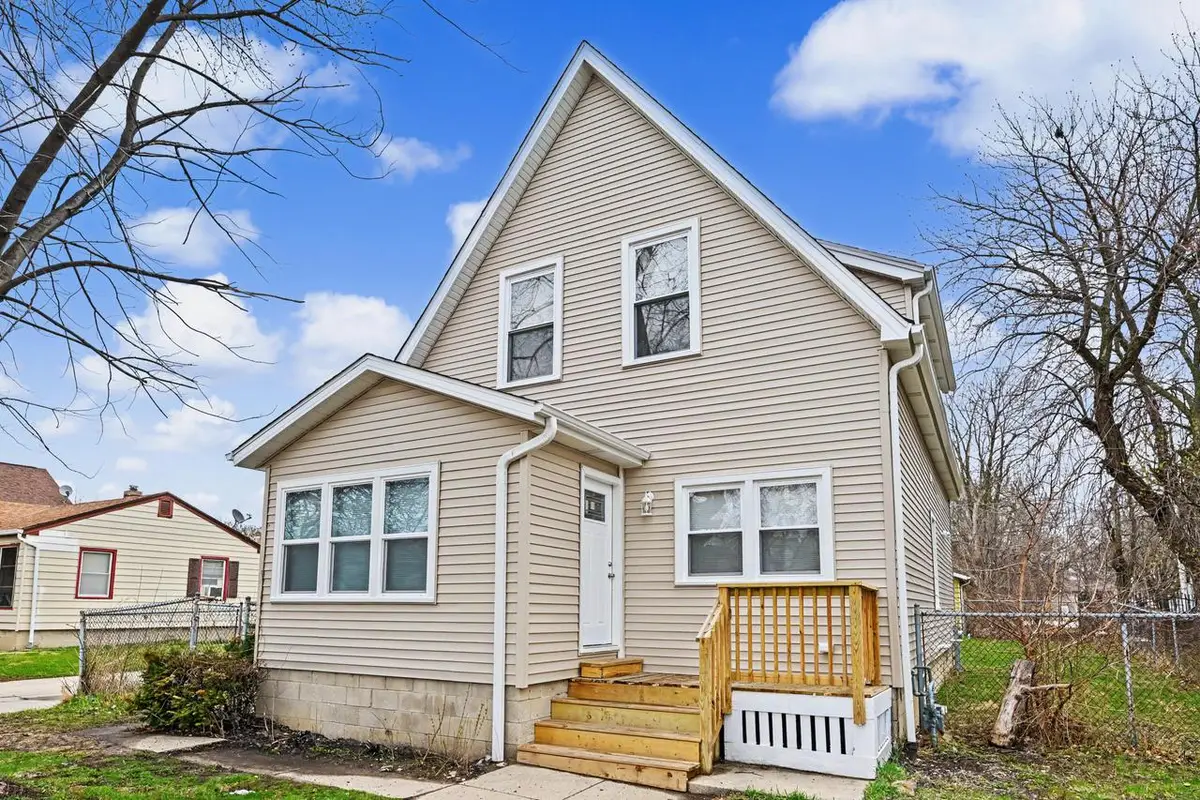 1634 N 27th STREET, Milwaukee, WI 53208 - #1