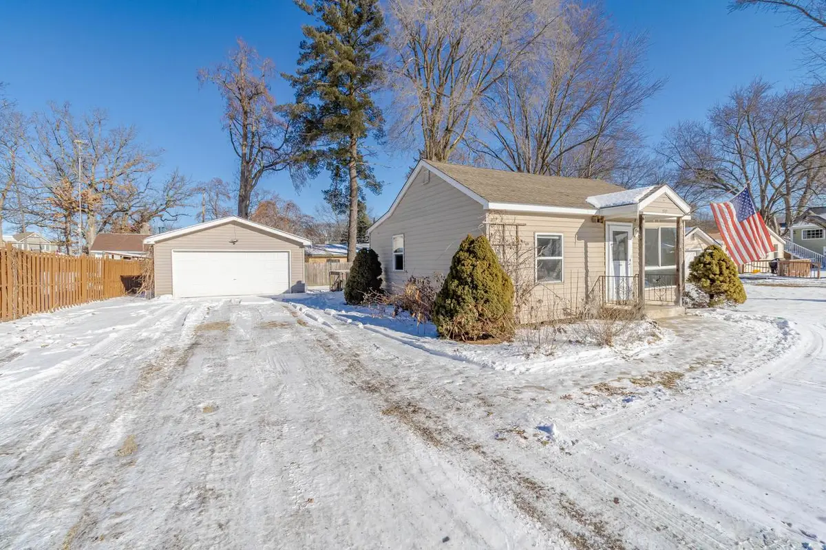W1060 Golden Glow ROAD, Genoa City, WI 53128 - #1