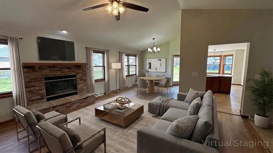 702 Oakwood LANE, Watertown, WI 53094 - #2