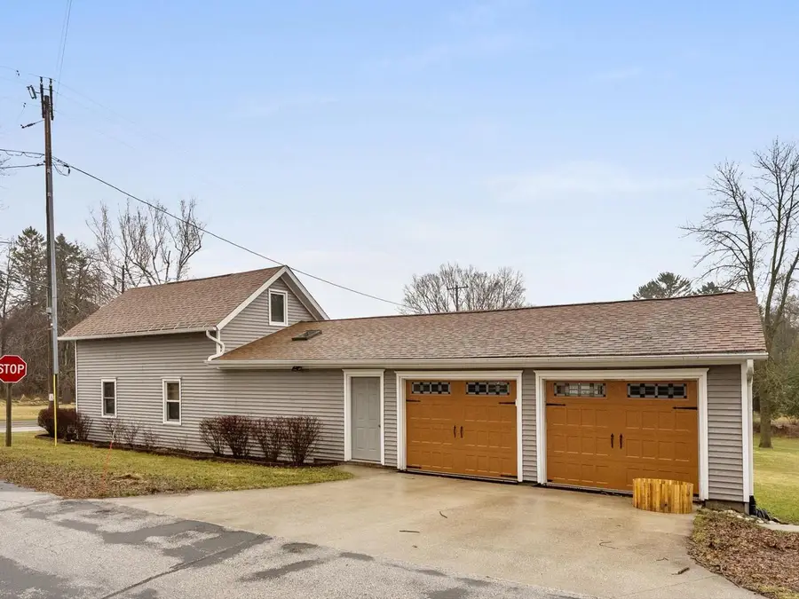 265 Lincoln AVENUE, Cleveland, WI 53015 - #2