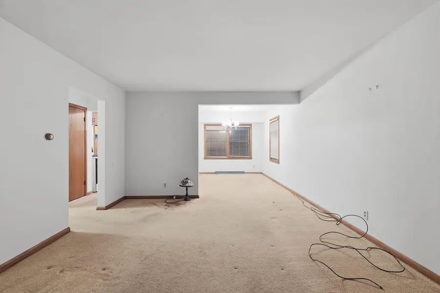 11016 W Wells STREET, Wauwatosa, WI 53226 - #2