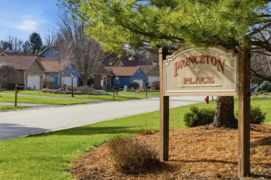 W268N1935 Shooting Star ROAD #B, Pewaukee, WI 53072 - #2