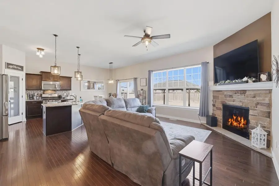 621 Fox Run LANE, Mount Pleasant, WI 53406 - #2