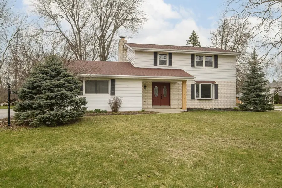 21300 Astolat DRIVE, Brookfield, WI 53045 - #2