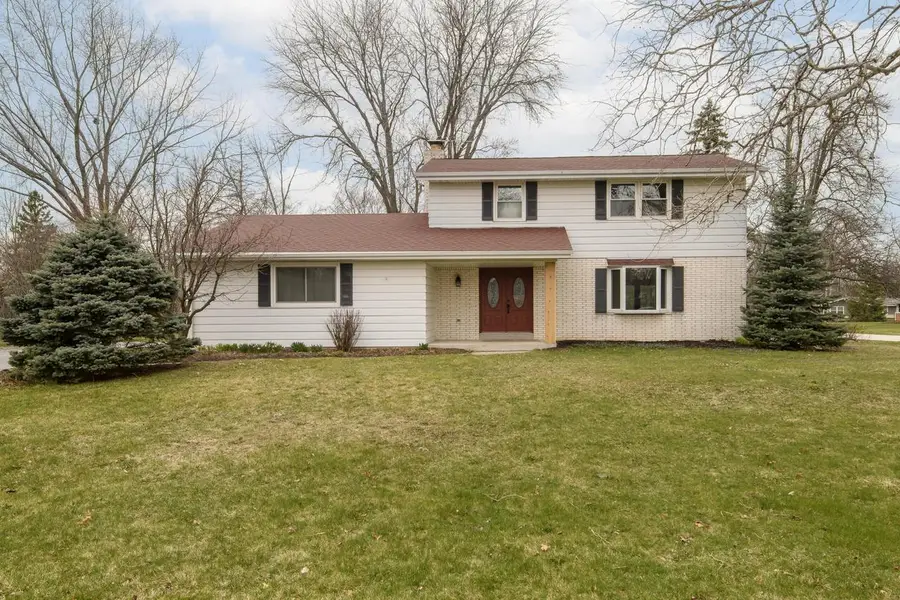 21300 Astolat DRIVE, Brookfield, WI 53045 - #3