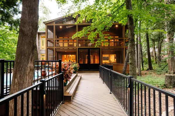 310 N Turtle Bay ROAD, Elkhart Lake, WI 53020