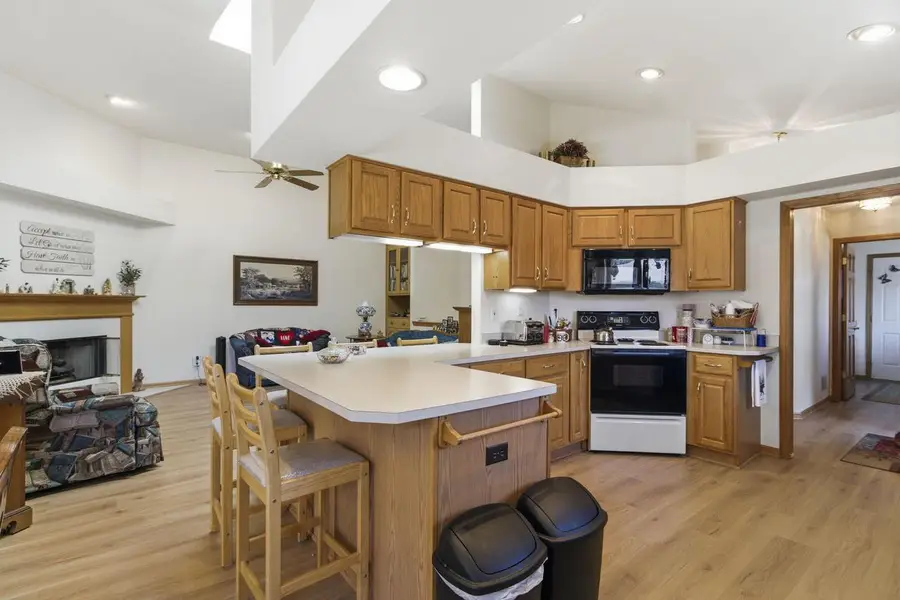 N80W17455 Robin CIRCLE, Menomonee Falls, WI 53051 - #3