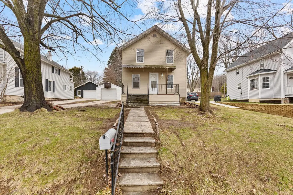 120 N Park PLACE, Plymouth, WI 53073 - #1