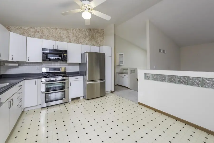 9950 11th AVENUE, Pleasant Prairie, WI 53158 - #2