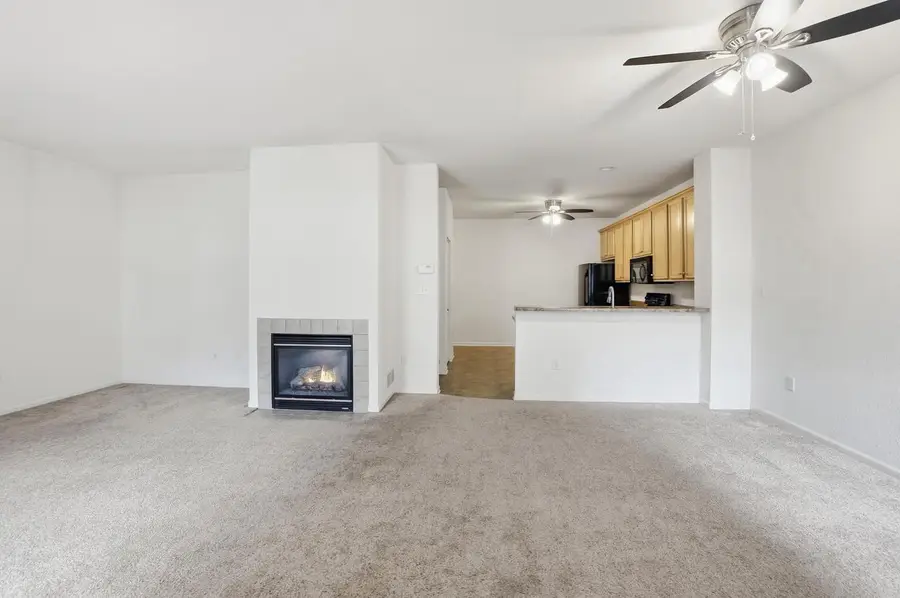 N16W26521 Meadowgrass CIRCLE #G, Pewaukee, WI 53072 - #2