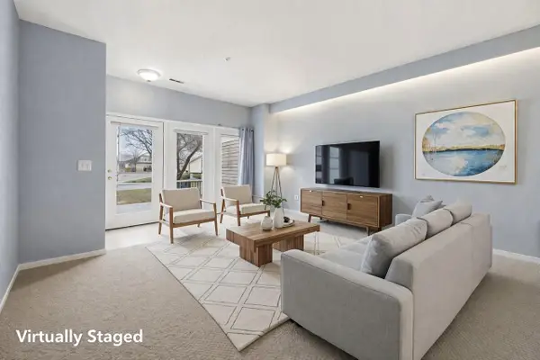 2424 Fox River Pkwy #K, Waukesha, WI 53189