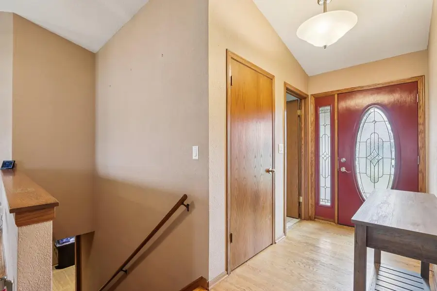 W232N7474 Highview DRIVE, Sussex, WI 53089 - #2