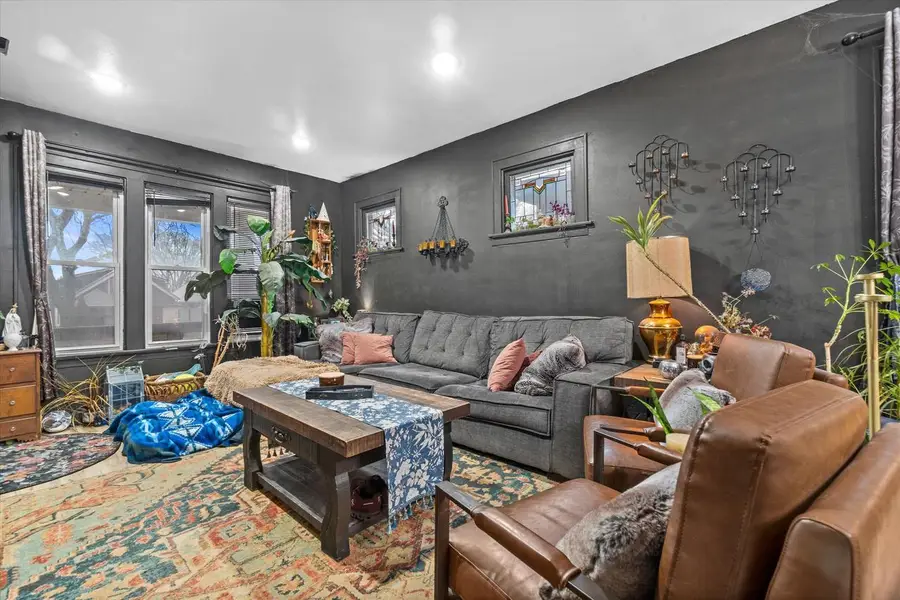 2221 E Oklahoma AVENUE, Milwaukee, WI 53207 - #3