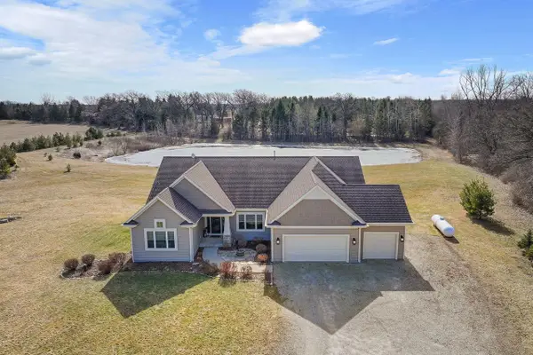 21229 Plank ROAD, Kansasville, WI 53139