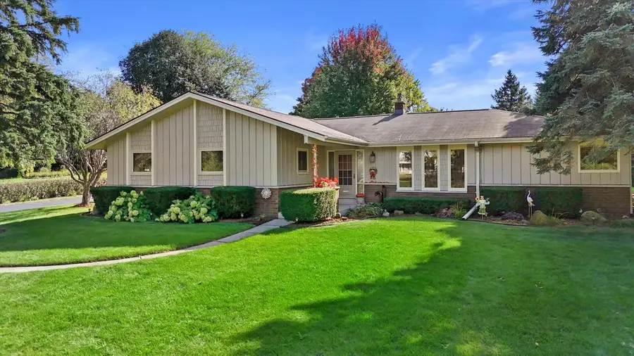 N8W27287 Woodridge LANE, Waukesha, WI 53188 - #2