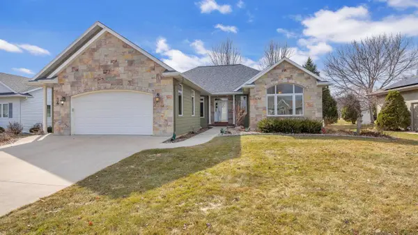 68 Aurora LANE, Fond Du Lac, WI 54935