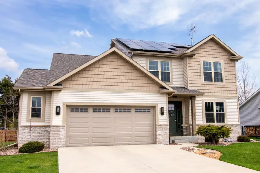 501 Pine Hollow PLACE, Watertown, WI 53094 - #2