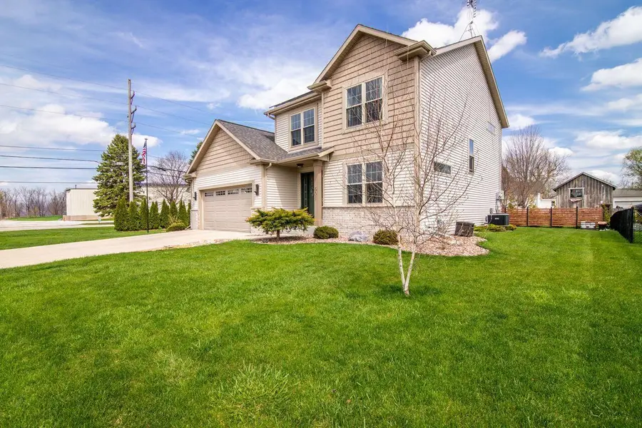 501 Pine Hollow PLACE, Watertown, WI 53094 - #3