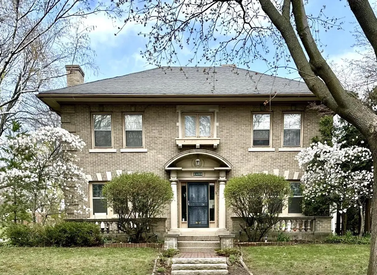 2400 E Newton AVENUE, Shorewood, WI 53211 - #1